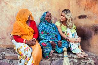 Giovanna Ewbank feet photo thumbnail