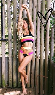 Giovanna Ewbank feet photo thumbnail