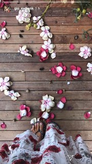 Giovanna Ewbank feet photo thumbnail