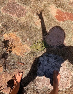 Giovanna Ewbank feet photo thumbnail