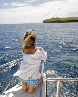 Giovanna Ewbank feet photo thumbnail