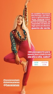 Giovanna Ewbank feet photo thumbnail