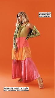 Giovanna Ewbank feet photo thumbnail