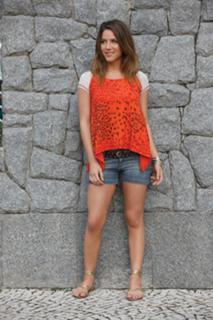 Giovanna Ewbank feet photo thumbnail