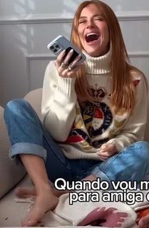 Giovanna Ewbank feet photo thumbnail