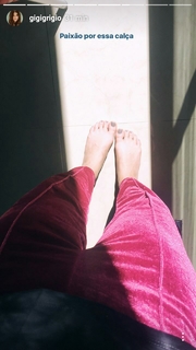 Giovanna Grigio feet photo thumbnail