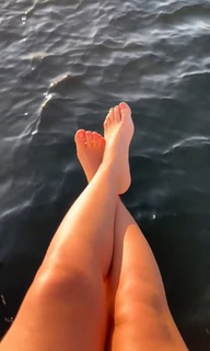 Giovanna Grigio feet photo thumbnail