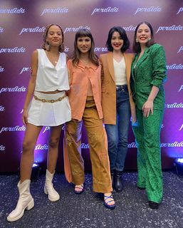 Giovanna Grigio feet photo thumbnail