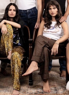 Giovanna Grigio feet photo thumbnail