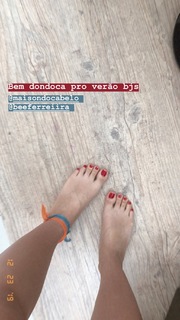 Giovanna Grigio feet photo thumbnail