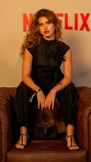 Giovanna Grigio feet photo thumbnail