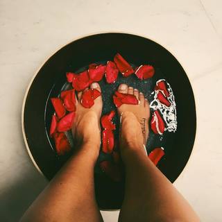 Giovanna Lancellotti feet photo thumbnail