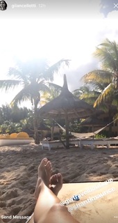 Giovanna Lancellotti feet photo thumbnail