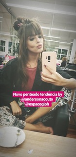 Giovanna Lancellotti feet photo thumbnail