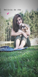 Giovanna Lancellotti feet photo thumbnail