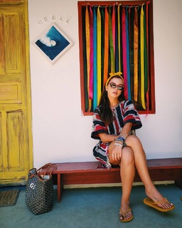 Giovanna Lancellotti feet photo thumbnail