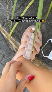 Giovanna Lancellotti feet photo thumbnail