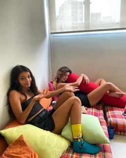 Giovanna Lancellotti feet photo thumbnail