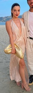 Giovanna Lancellotti feet photo thumbnail