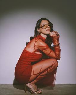 Giovanna Lancellotti feet photo thumbnail