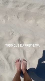 Giovanna Lancellotti feet photo thumbnail