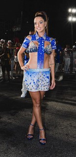 Giovanna Lancellotti feet photo thumbnail