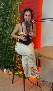 Giovanna Lancellotti feet photo thumbnail