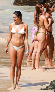 Giovanna Lancellotti feet photo thumbnail