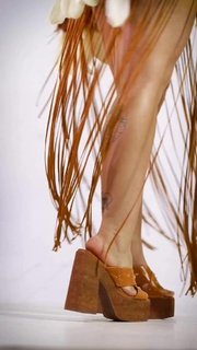 Giovanna Lima feet photo 9