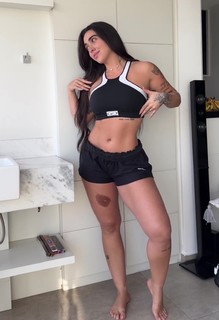 Giovanna Lima feet photo 5