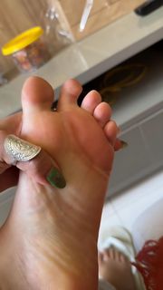 Giovanna Lima feet photo 5