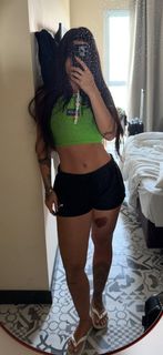 Giovanna Lima feet photo 3