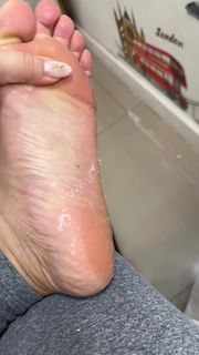 Giovanna Lima feet photo 2