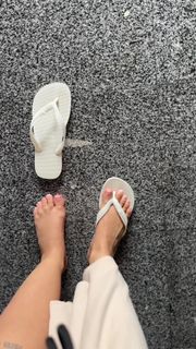 Giovanna Lima feet photo 9