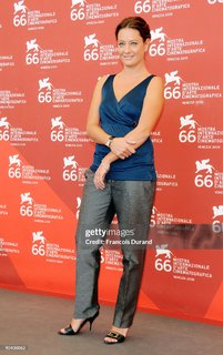 Giovanna Mezzogiorno feet photo 8