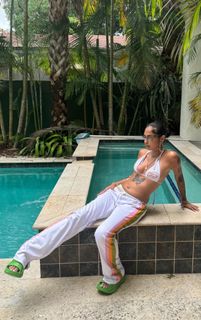 Giovanna Ramos feet photo 13