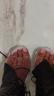 Giovanna Ramos feet photo 1