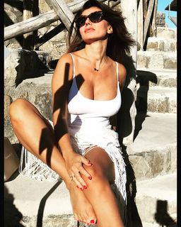 Giovanna Rei feet photo 5