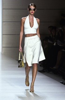 Gisele Bündchen feet photo thumbnail