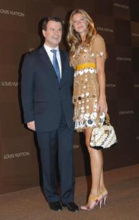 Gisele Bündchen feet photo thumbnail