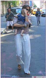 Gisele Bündchen feet photo thumbnail
