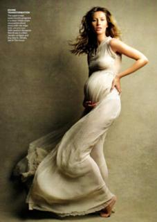 Gisele Bündchen feet photo thumbnail