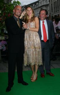 Gisele Bündchen feet photo thumbnail