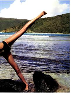 Gisele Bündchen feet photo thumbnail