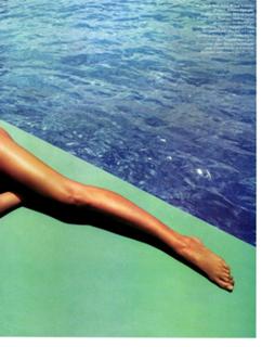 Gisele Bündchen feet photo thumbnail