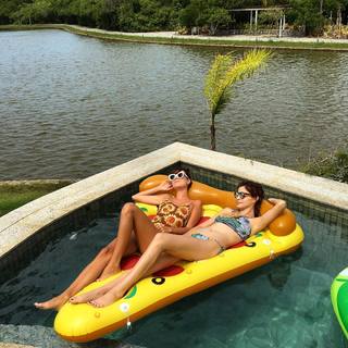 Giselle Batista feet photo 13