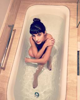 Giselle Batista feet photo 9