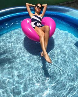 Giselle Batista feet photo 5