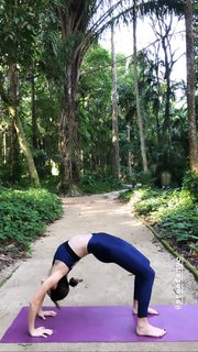 Giselle Batista feet photo 2