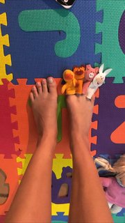 Giselle Batista feet photo 5